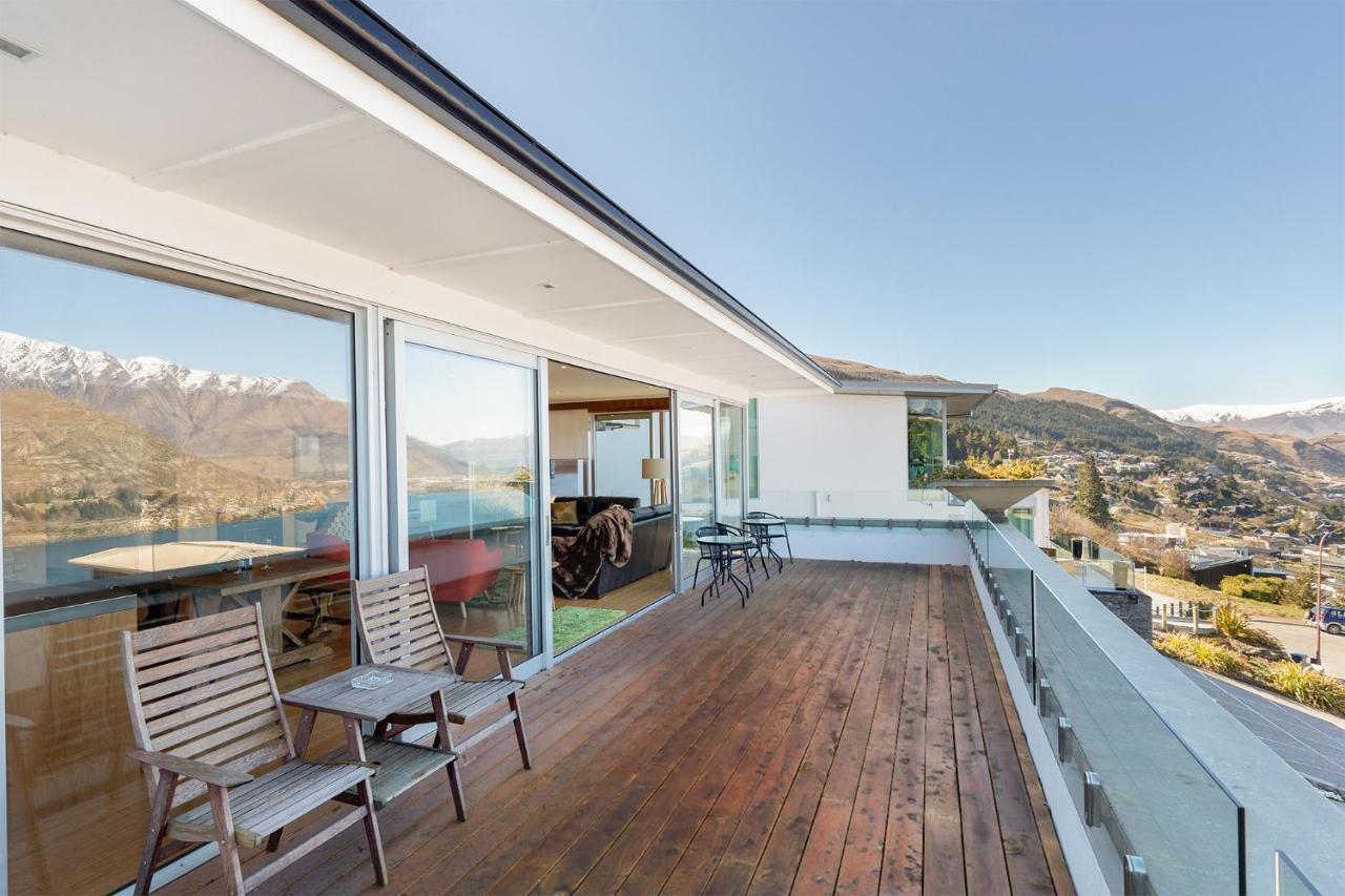 Luxe Home On The Hill Distretto di Distretto di Queenstown Esterno foto