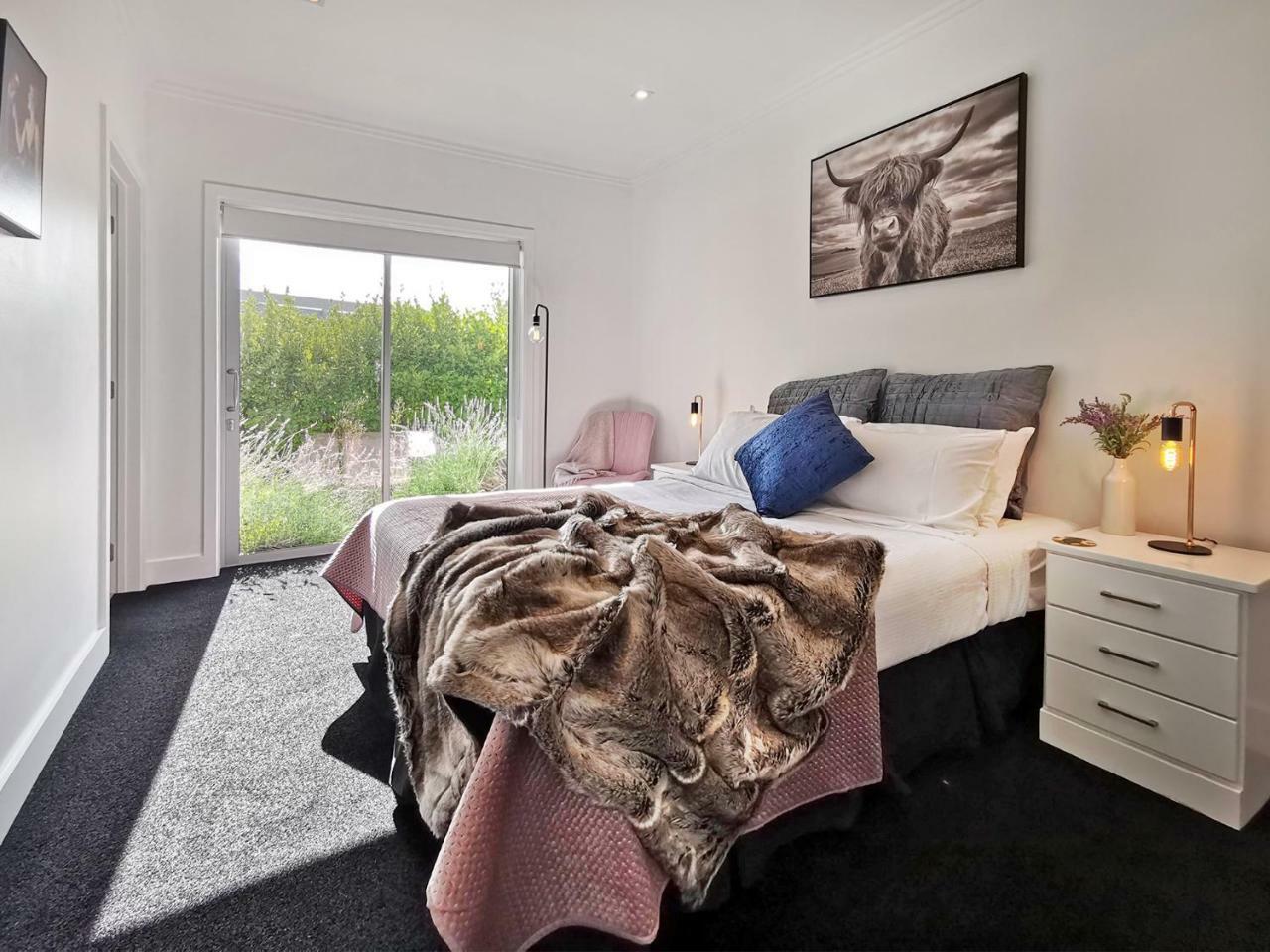 Luxe Home On The Hill Distretto di Distretto di Queenstown Esterno foto